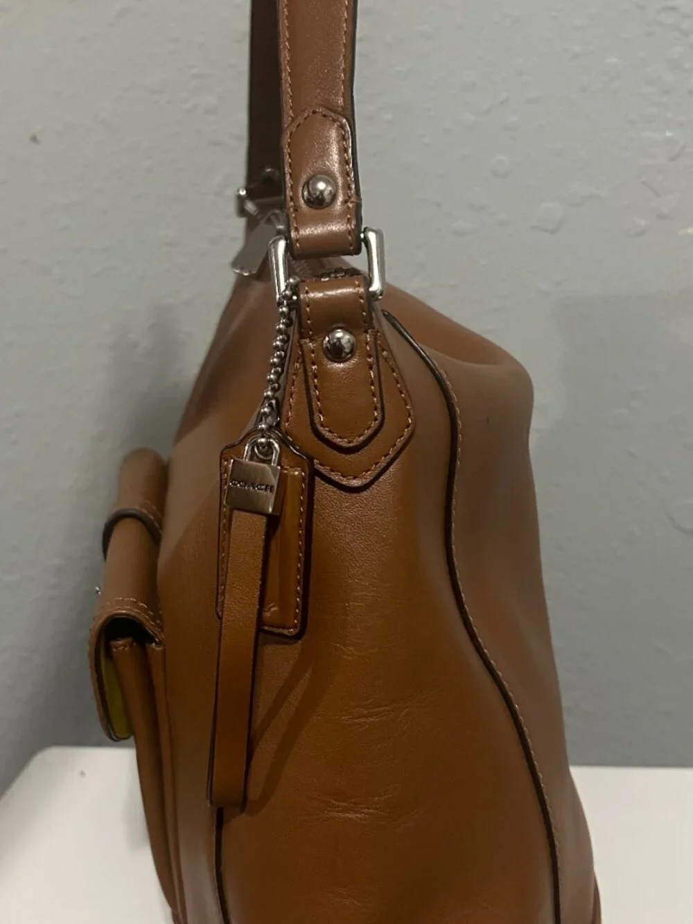 Vintage coach leather hobo in color camel with silver hardware.
